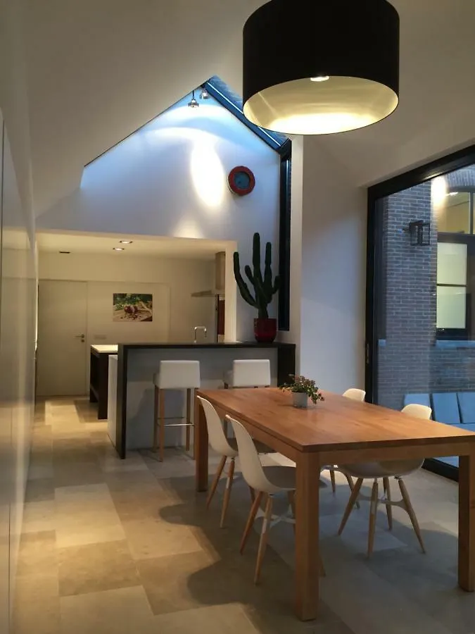 B-Square Bed and Breakfast Brugge